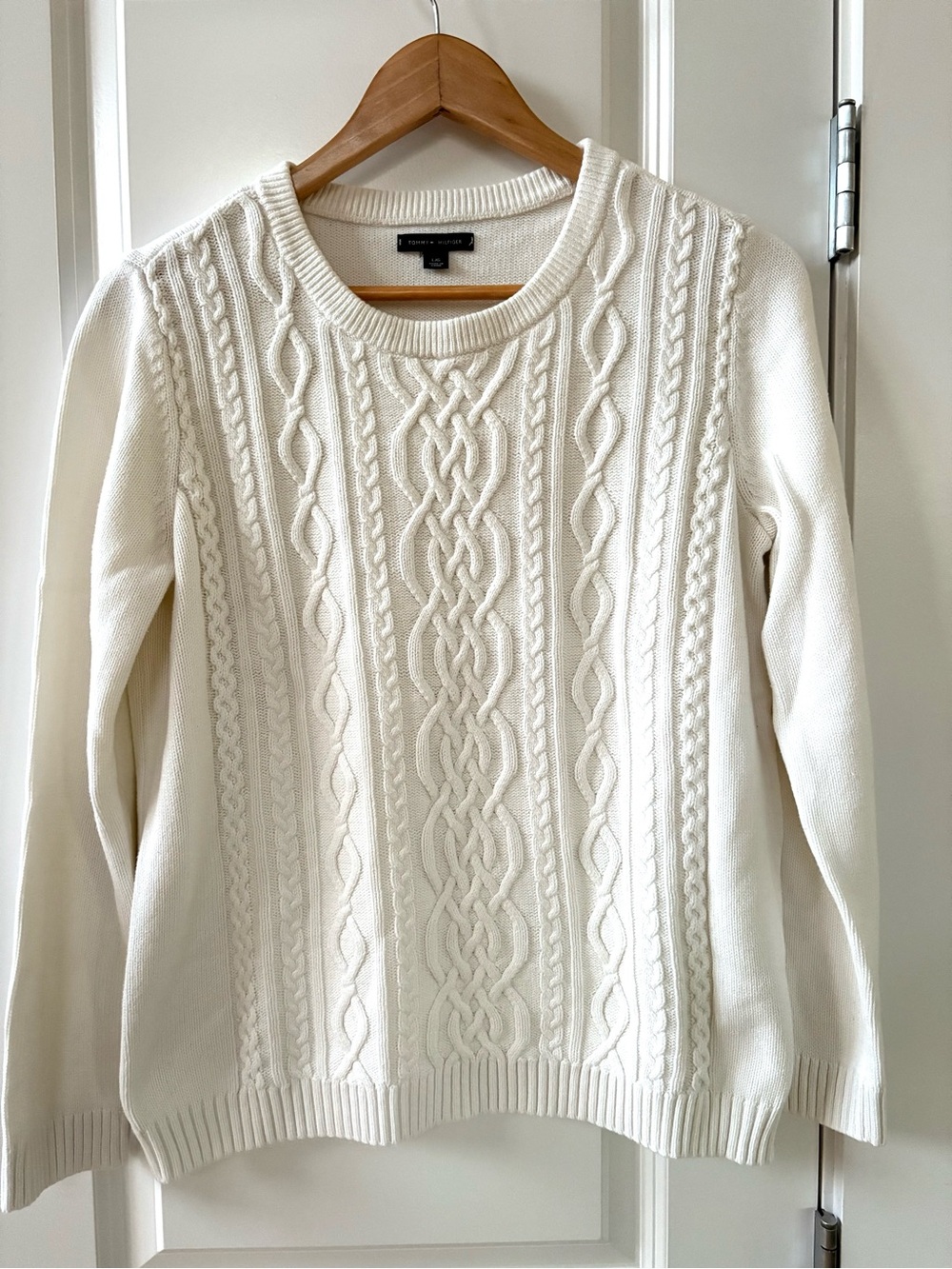 Tommy Hilfiger Women’s Crewneck Cable Knit Sweater Cotton White Size Large